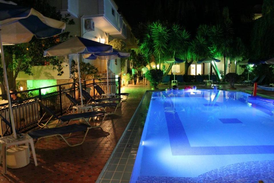 Ayía Marína Sofia Studios & Apts מראה חיצוני תמונה